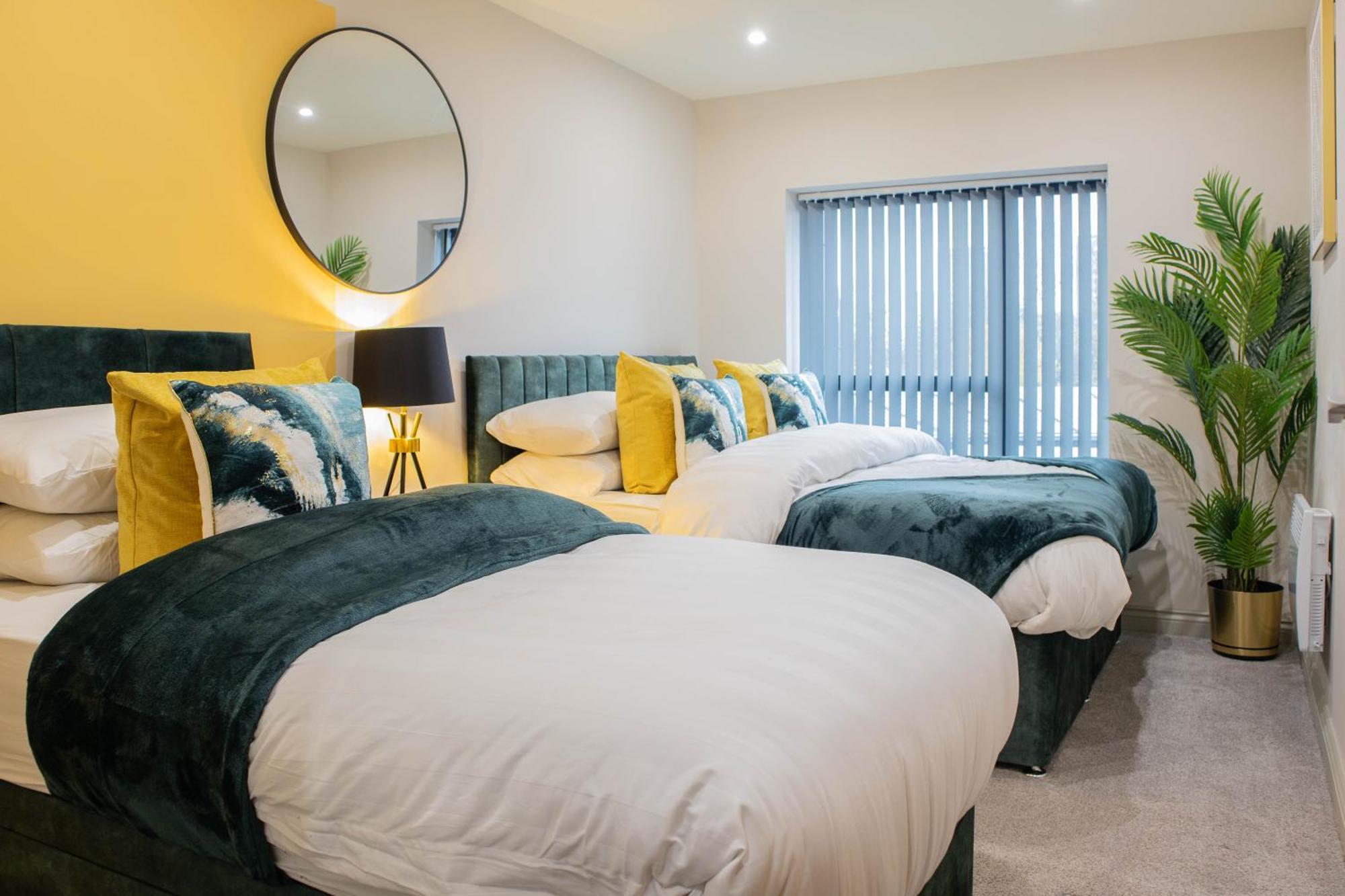 Central Royale - Rose Platinum Properties Leeds  Bagian luar foto
