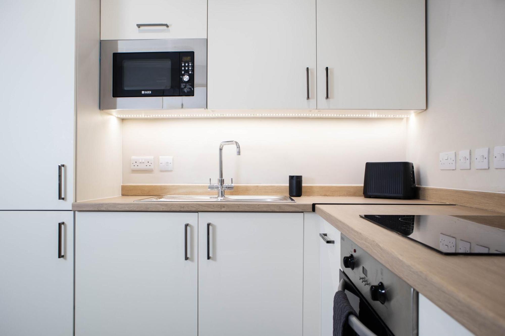 Central Royale - Rose Platinum Properties Leeds  Bagian luar foto